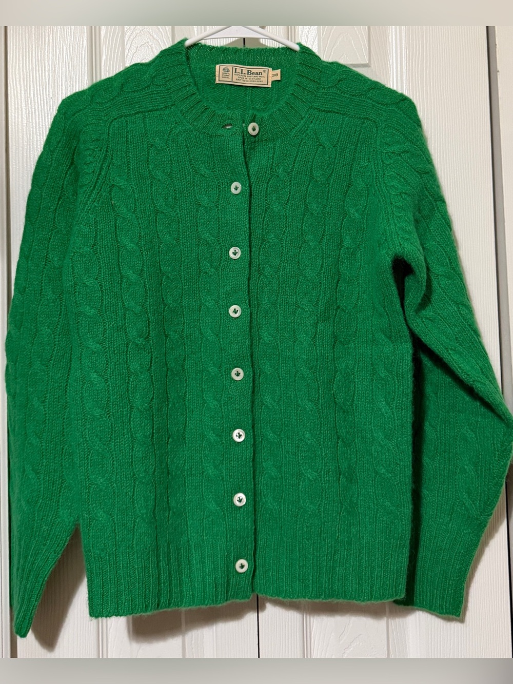 L.L.Bean Women’s Green Cable-Knit Wool Button Front Cardigan Sweater Size 38 VTG